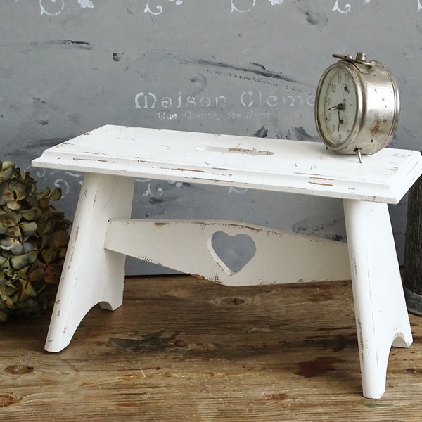 Primitive Wood Step Stool, White Milking Stool, Rustic Farmhouse Wood Foot Rest Stool, French Country Cottage, Small Wood Bench, Plant Stand