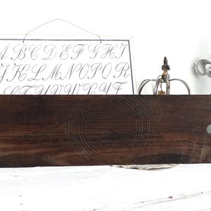 Quadro-negro antigo emoldurado: decoração de parede rústica e primitiva imagem 11