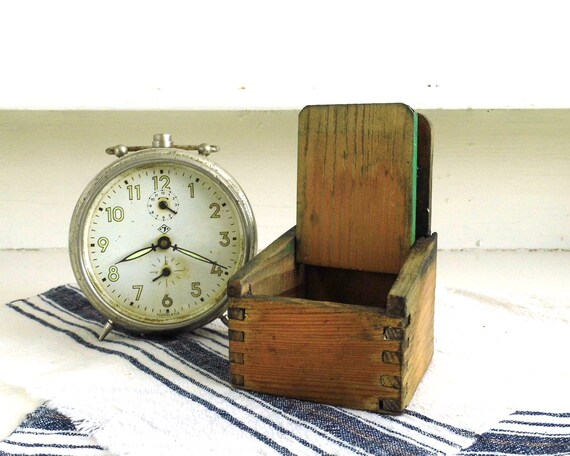Antique Wood Salt Box Green Lid Rustic Cellar E Antique Wood Salt Box Green Lid Rustic
