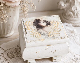 Witte houten sieradendoos met portret van een meisje, shabby chic ringopbergdoos
