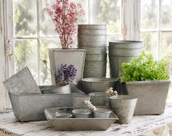 Vintage Galvanized Metal Planter: Rustic Farmhouse Decor