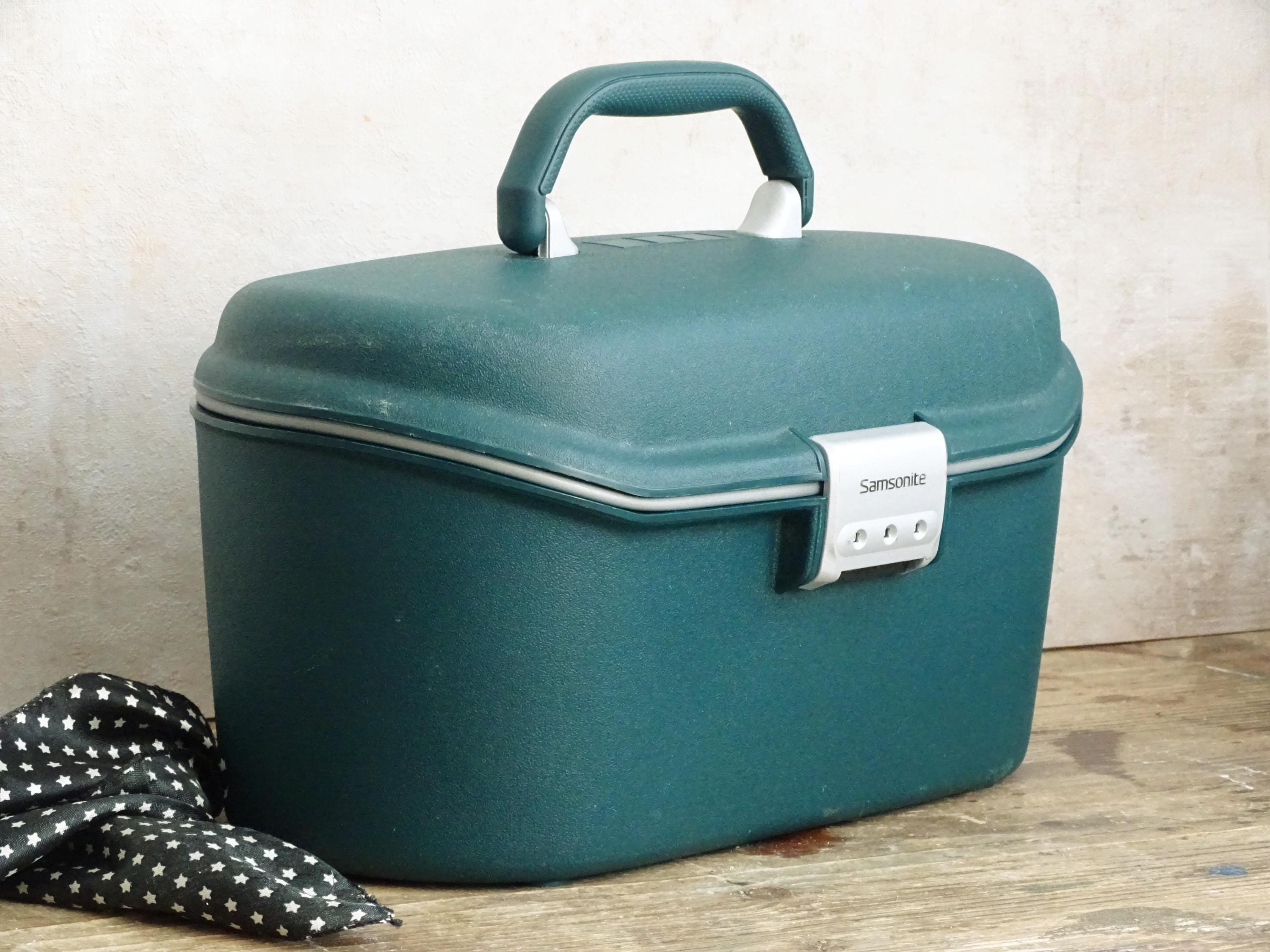 Vintage Green Samsonite Train Case, Hard Shell Makeup Vanity