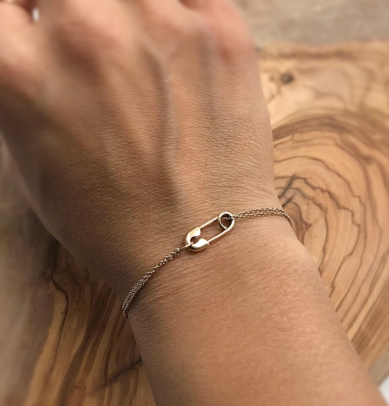 Solid 14 Karat Gold Safety Pin Bracelet