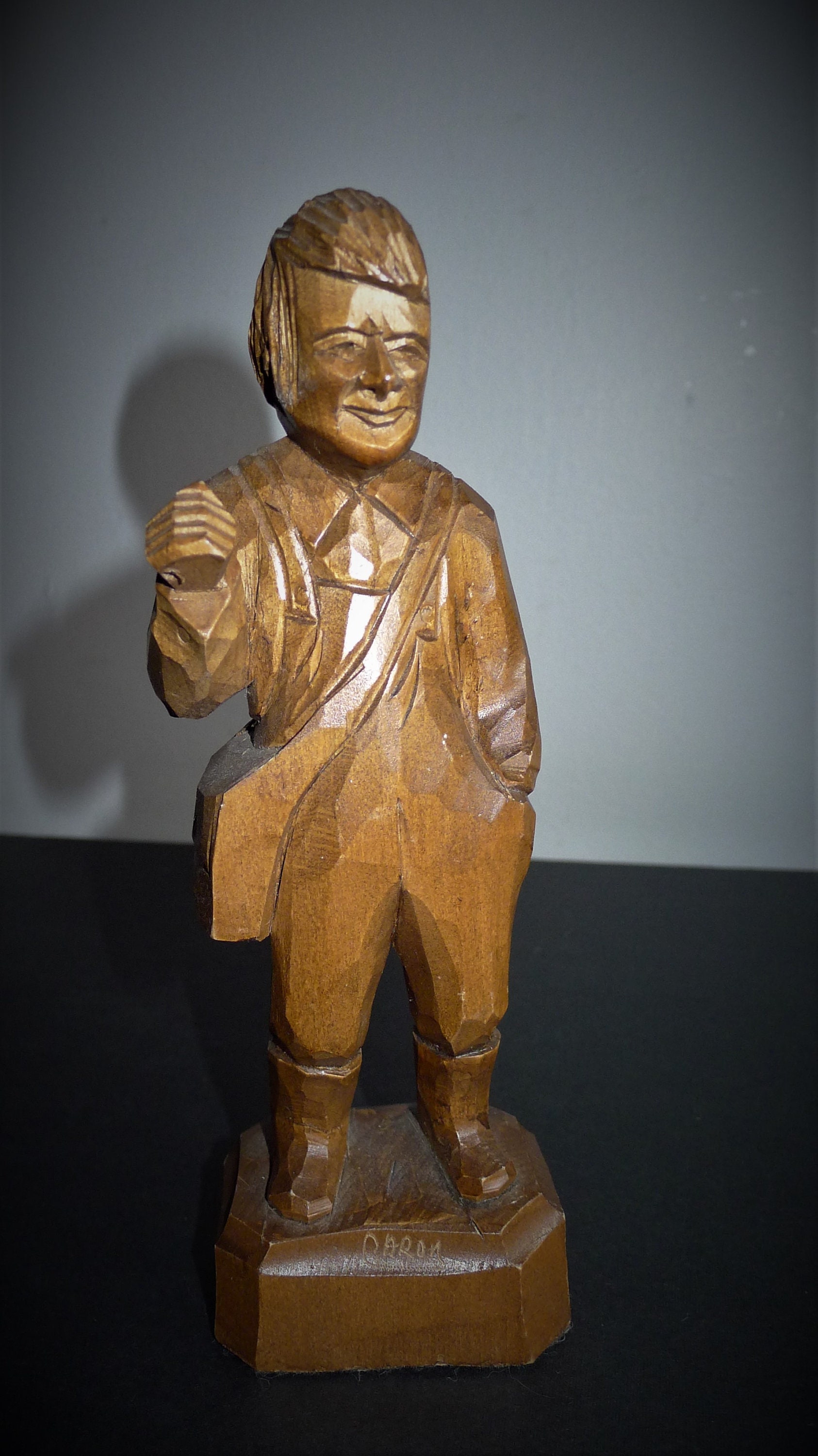 木彫人形（4体）caron（キャロン）カナダ製