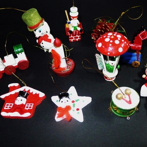 Set of 11 wooden Christmas tree decorations