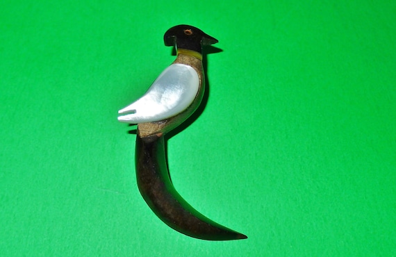 Lovely vintage wood & mother of pearl bird brooch… - image 1