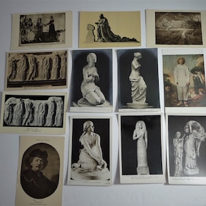 Lot de 12 cartes postales anciennes du MUSÉE  du  LOUVRE