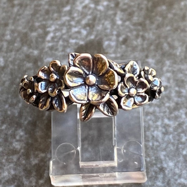 Detailed Kabana Sterling Floral Ring