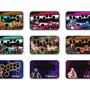 Peut inclure: Neuf dispositions rectangulaires de boutons d'arcade avec des illustrations de personnages color&eacute;es et du texte. Chaque disposition pr&eacute;sente un agencement de boutons noirs et un design unique, avec des personnages comme Blitzcrank, Ahri et Jinx.