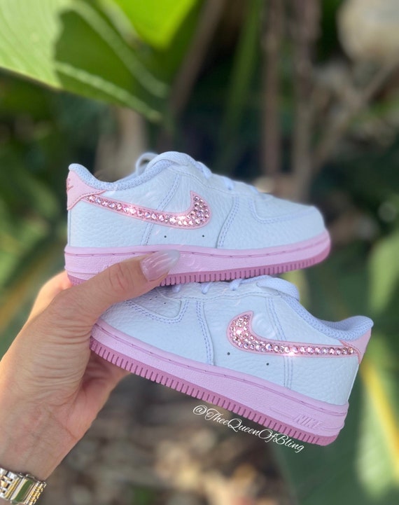 Baby girl nike sneakers hotsell