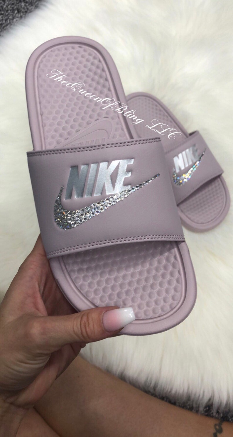 women's nike benassi sandals