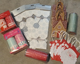 Christmas Baking Cupcake Cases & Gift Bags Set
