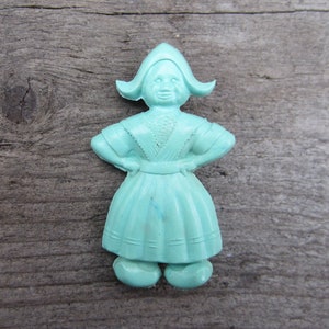 Antique brooch dutch girl 1940th