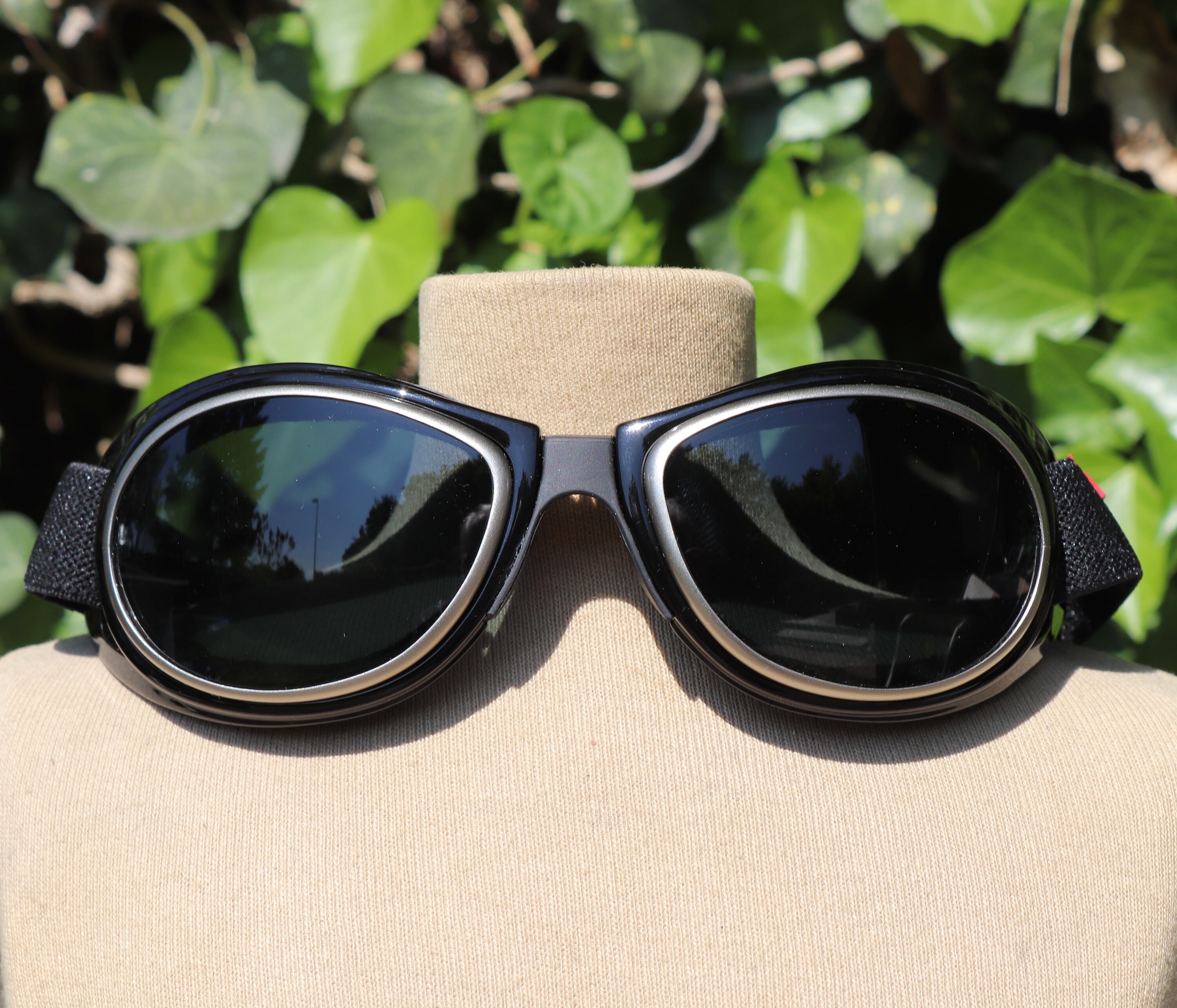 Authentic Vintage Prada SPR06B Sunglasses Prada SPR A06 Square Sunglasses | Fashion Eyewear main image 4