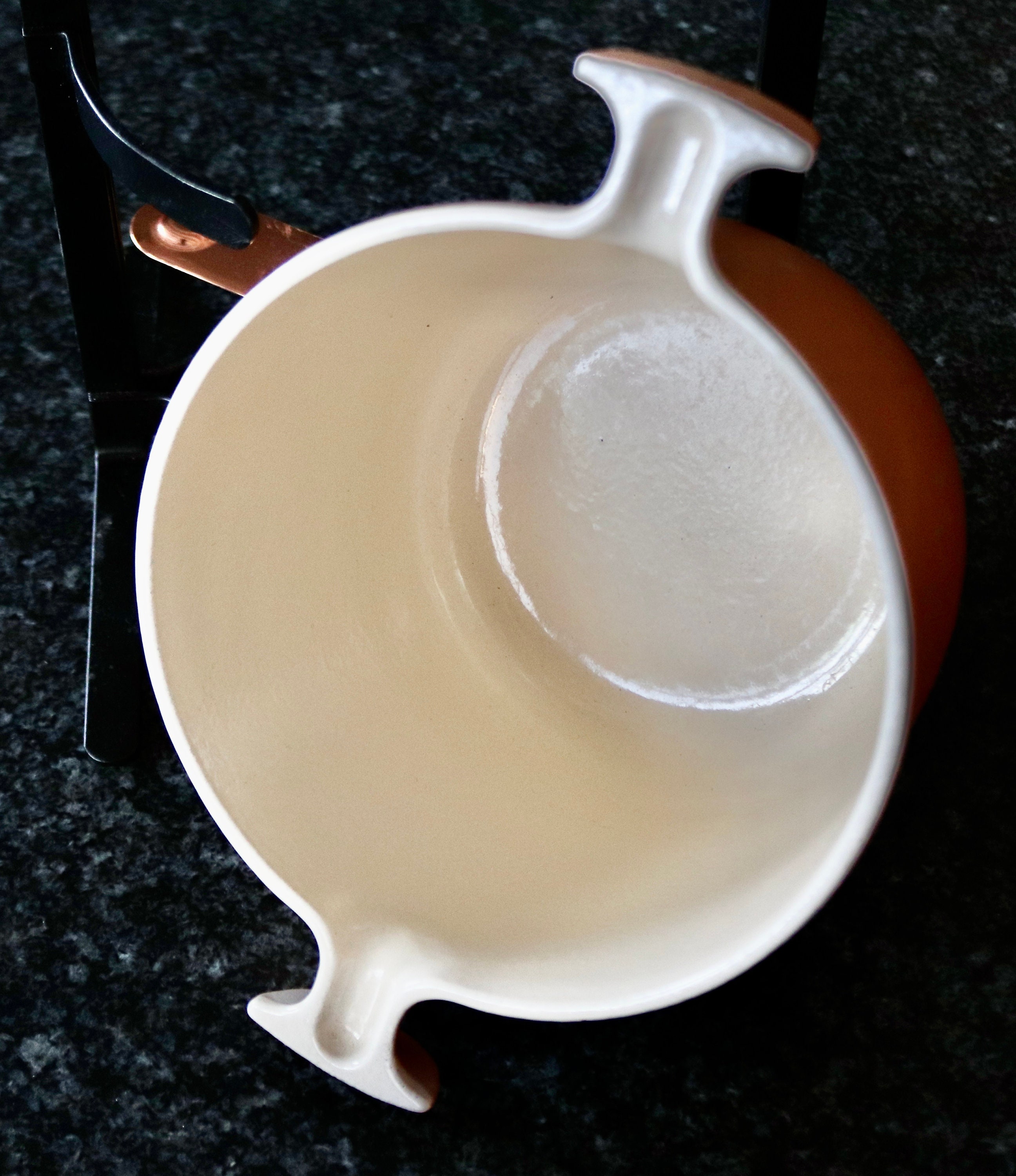 Le Creuset - Enzo Mari - Complete Fondue Pot - Catawiki