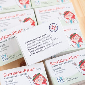 Graduation Favor boxes Medicine_Pharmacology_Favor Boxes_Doctor_Handmade in Italy_Sorrisina-Plus_Smile-Plus image 2