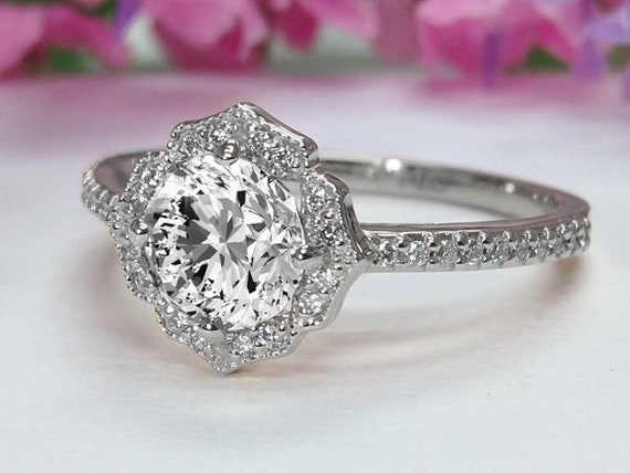 Scalloped halo engagement ring deals