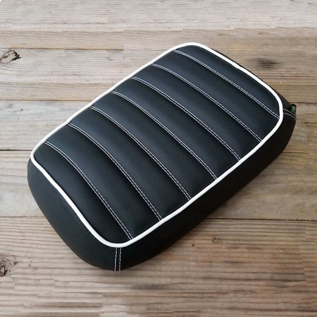 Honda Ruckus Tuck and Roll Seat Cover in Black With White Piping by