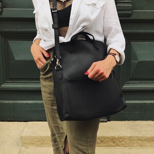 Black Leather shoulder bag  / Women&#39;s bag / Leather Handbag / Handcrafted leather purse
