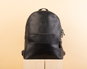Handcrafted LEATHER BACKPACK in Black Color with LINING  / Classic Rucksack with one zipper pocket, made of full grain leather