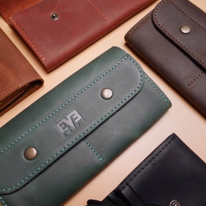 Handcrafted LEATHER WALLET on snaps image 2