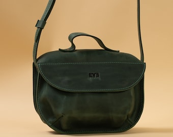 Handcrafted Leather shoulder bag / Small women's bag / Leather Handbag / Handcrafted leather purse