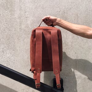 Handcrafted LEATHER BACKPACK / Citi Backpack / Handcrafted leather Rucksack on zipper / Cognac brown leather bag 画像 3