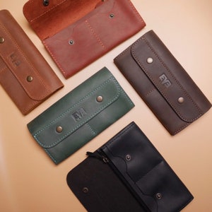 CARTERA DE CUERO hecha a mano con broches imagen 1