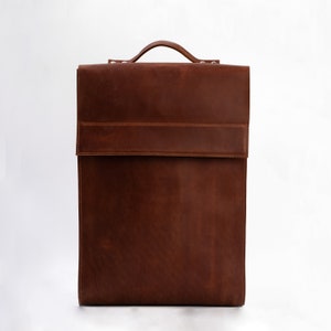 premium cognac brown Italian leather city minimalist rucksack with a compartment for MacBook