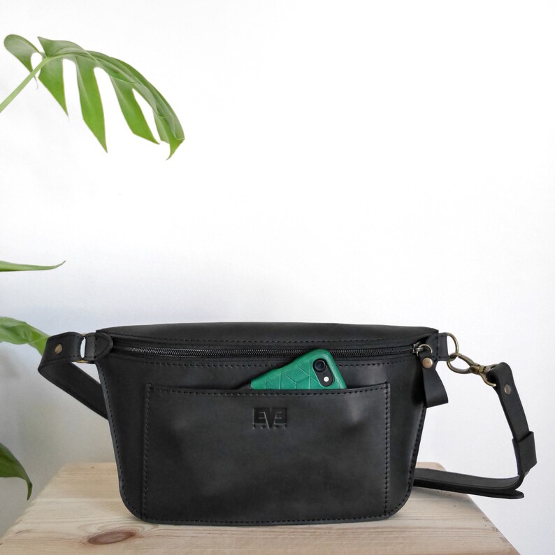 small leather bum bag