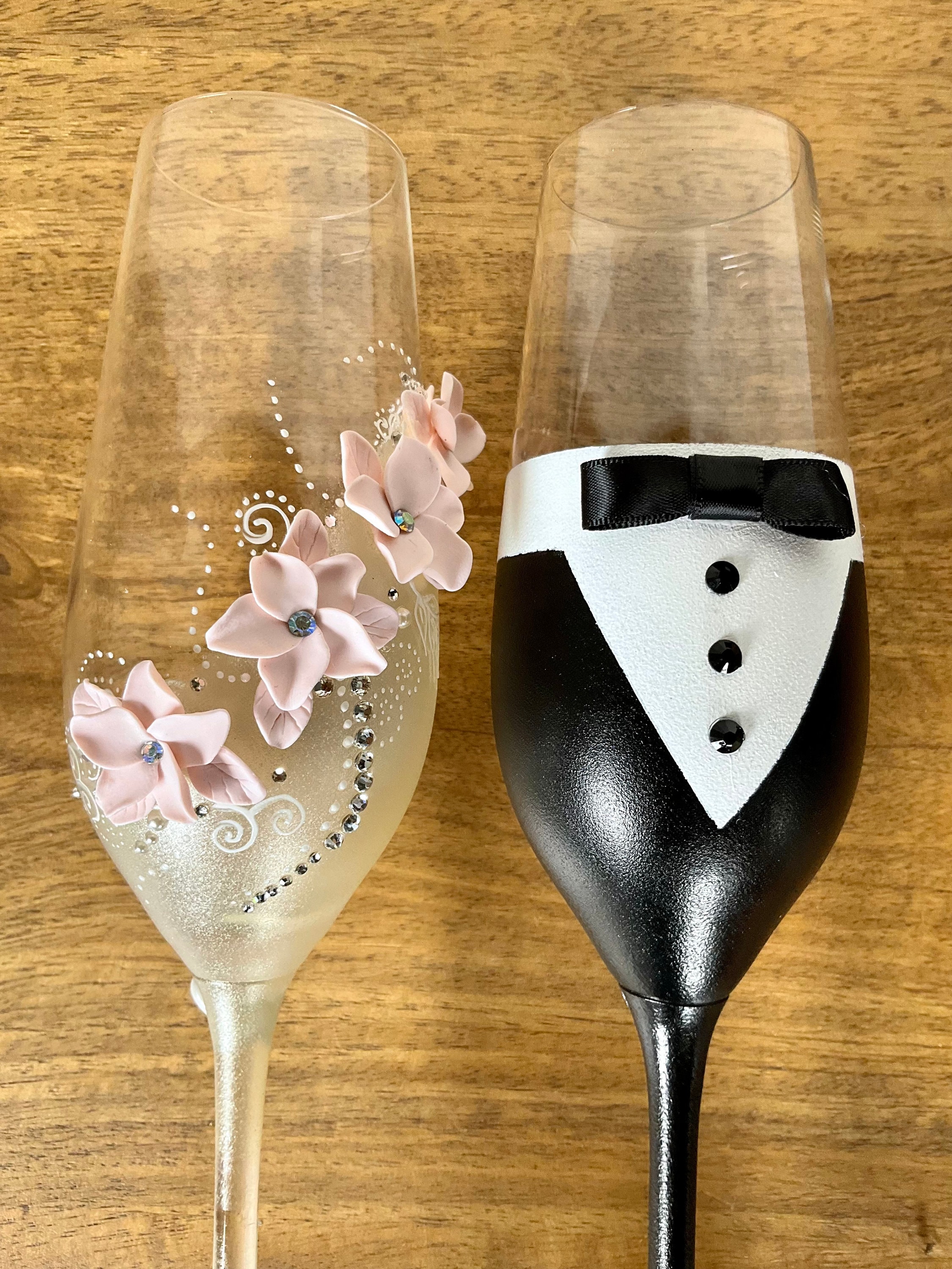 Tritan Champagne Flutes with Bride and Groom — WARSAW CUT GLASS