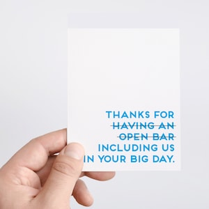 Carte de mariage amusante pour les mariés, merci d'avoir organisé un bar ouvert, félicitations pour votre idée cadeau de mariage le grand jour par Spade Stationery