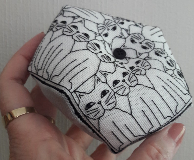 Cats Biscornu Pincushion Pdf Pattern Etsy Canada