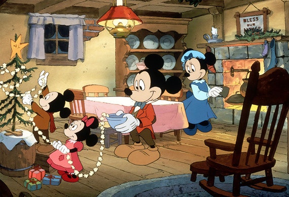 Weihnachten bei Mickey Mouse  Disney christmas decorations, Mickeys  christmas carol, Christmas cartoons