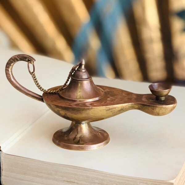 Vintage Magical Aladdin Brass Oil Lamp