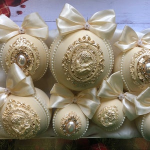 Ivory Christmas ornaments 7pcs set Christmas balls handmade Christmas tree balls in vintage style Xmas tree decor Christmas gift