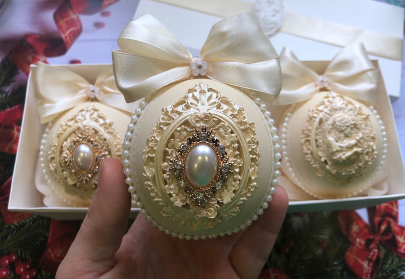 Ivory Christmas Ornaments Vintage Christmas Xmas Tree Etsy