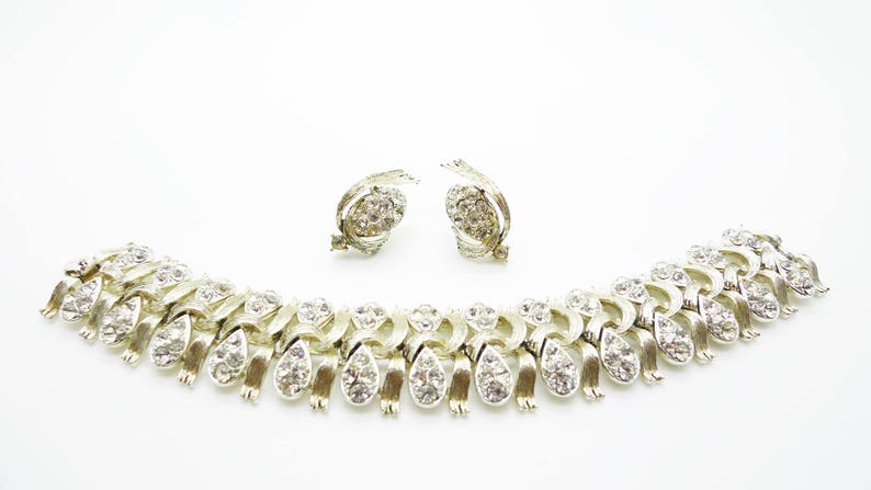 Lisner 1950s Large Crystal Bracelet and Screw Earrings Signed Authentic Jewellery Set
