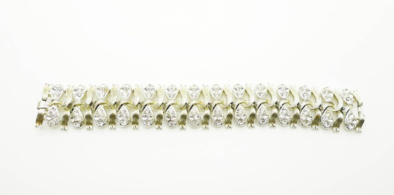Lisner 1950s Large Crystal Bracelet and Screw Earrings Signed Authentic Jewellery Set