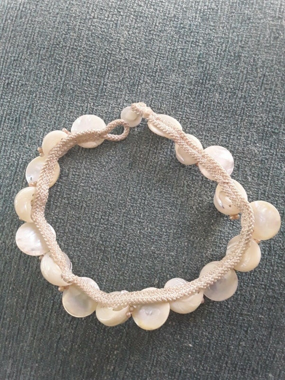 Vintage Miriam Haskell shell & MOP disc necklace … - image 3