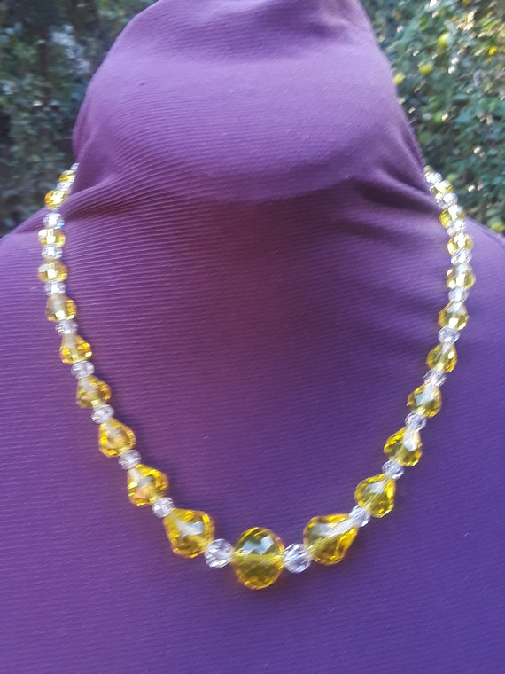 Retro yellow crystal bead necklace - image 3