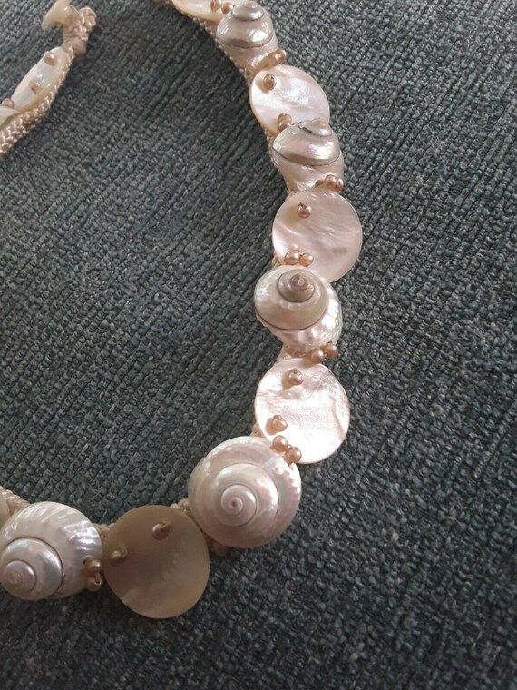 Vintage Miriam Haskell shell & MOP disc necklace … - image 5