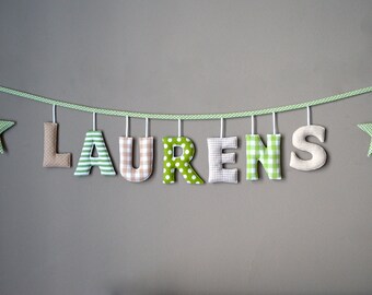 Name garland with fabric letters + 2 stars