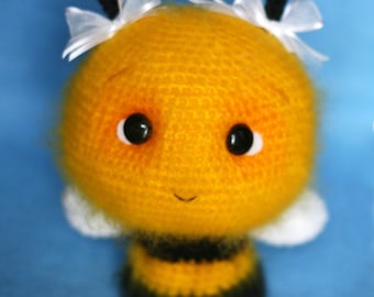 Elfin Thread - Fuzzy Bee Amigurumi Pattern (bee crochet pattern) PDF