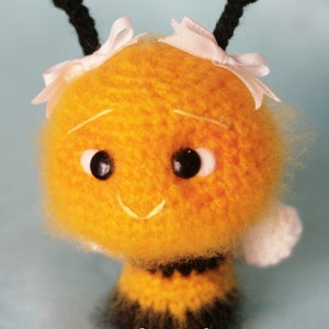 Elfin Thread MINI Fuzzy Bee Amigurumi PDF Pattern Mini fuzzy bee crochet pattern image 3
