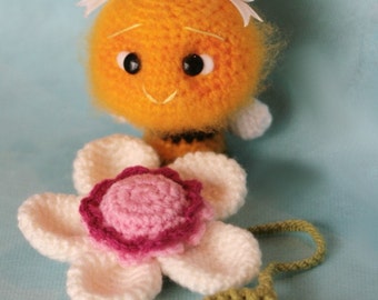 Elfin Thread MINI Fuzzy Bee Amigurumi PDF Pattern (Mini fuzzy bee crochet pattern)