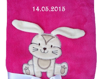 Babydecke mit Namen bestickt pink Hase Baby Decke