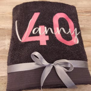personalized towel, towel gift set, wedding gift, towel with name, gift for mum, gift for birthday, gift grandma, present birthday with name