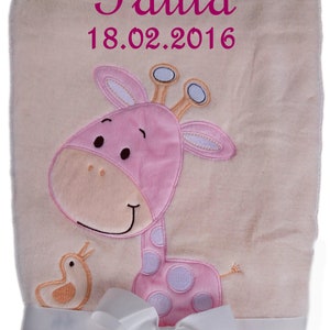 Baby blanket with name embroidered beige giraffe pink