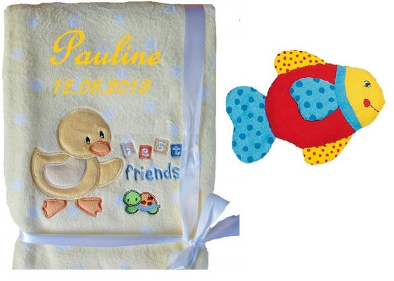 Baby blanket embroidered with name incl. rattle image 2